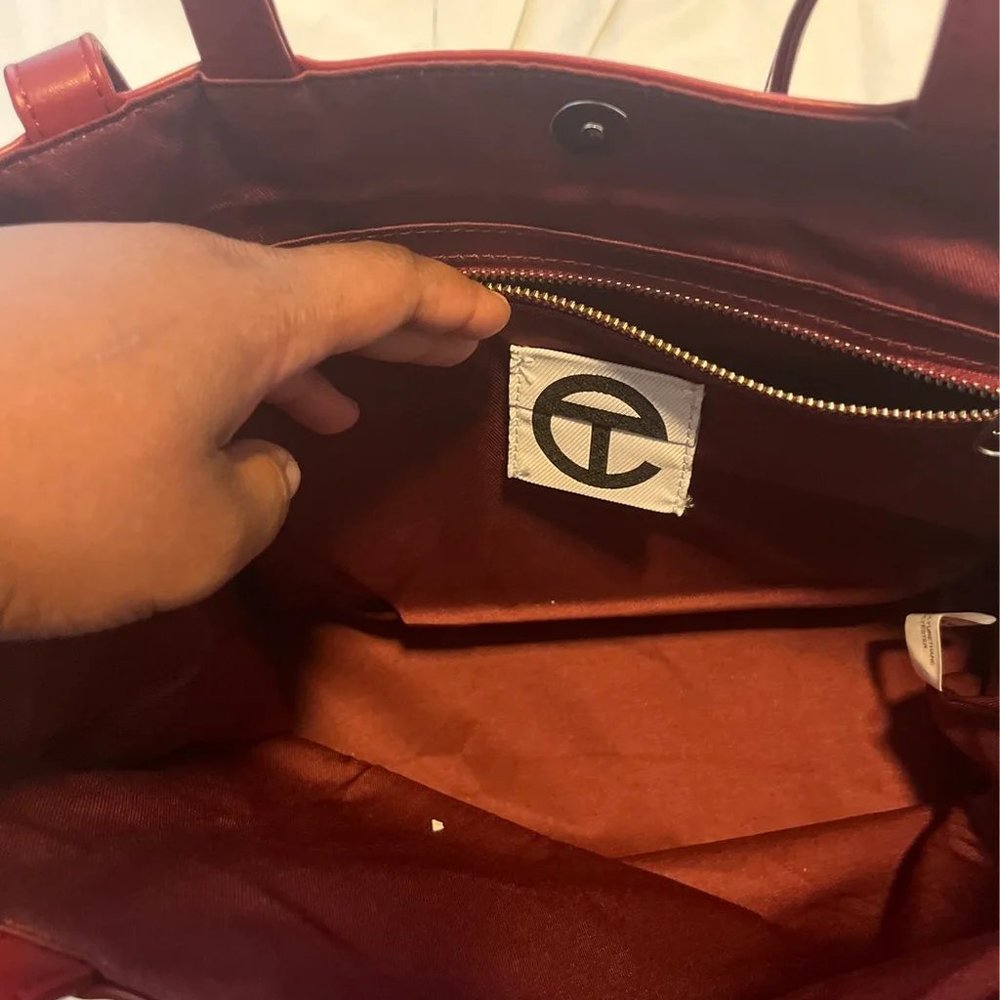 Telfar - Medium Shopping Bag Oxblood - Picture 3 of 6
